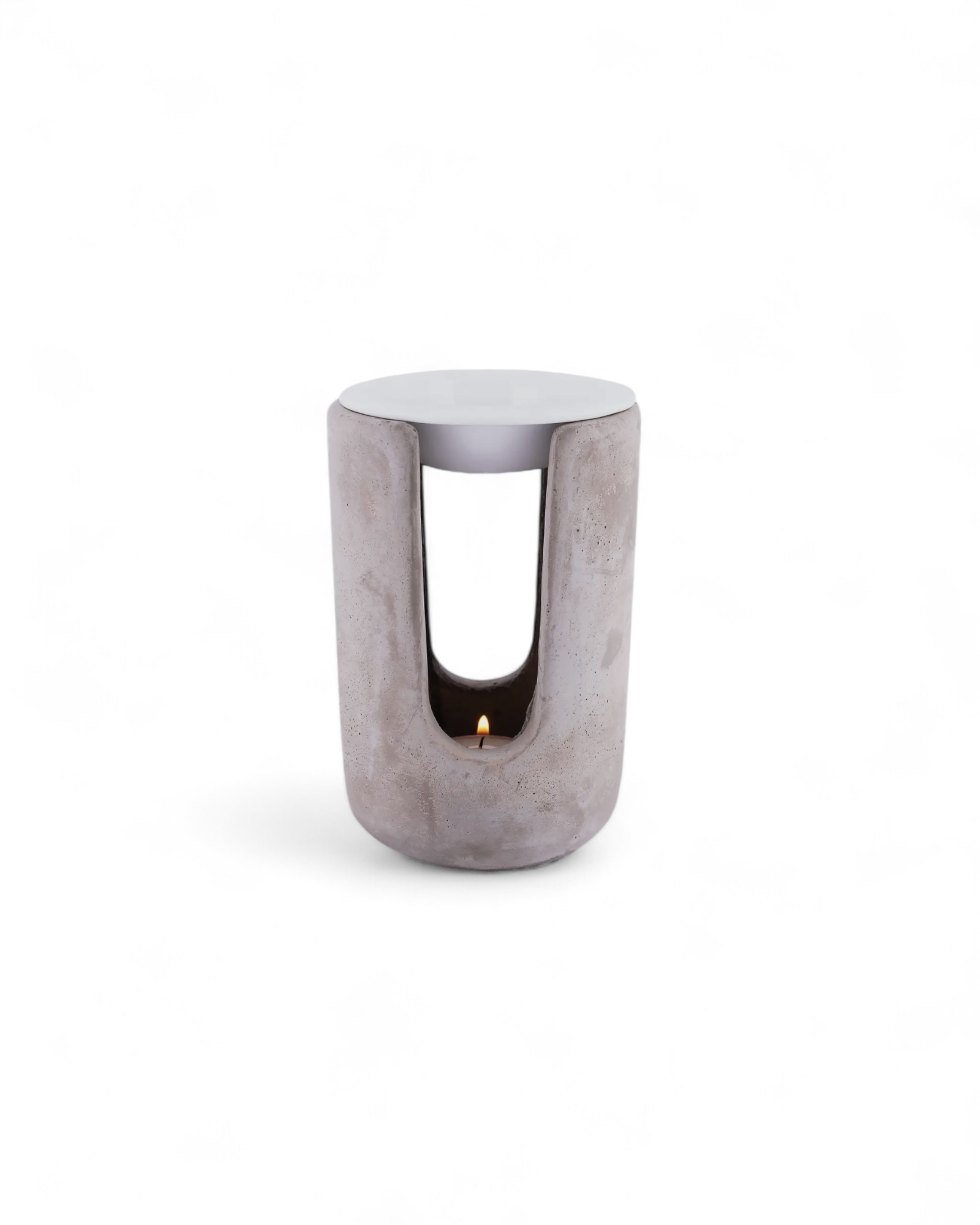 brule parfum maison béton avec bougie